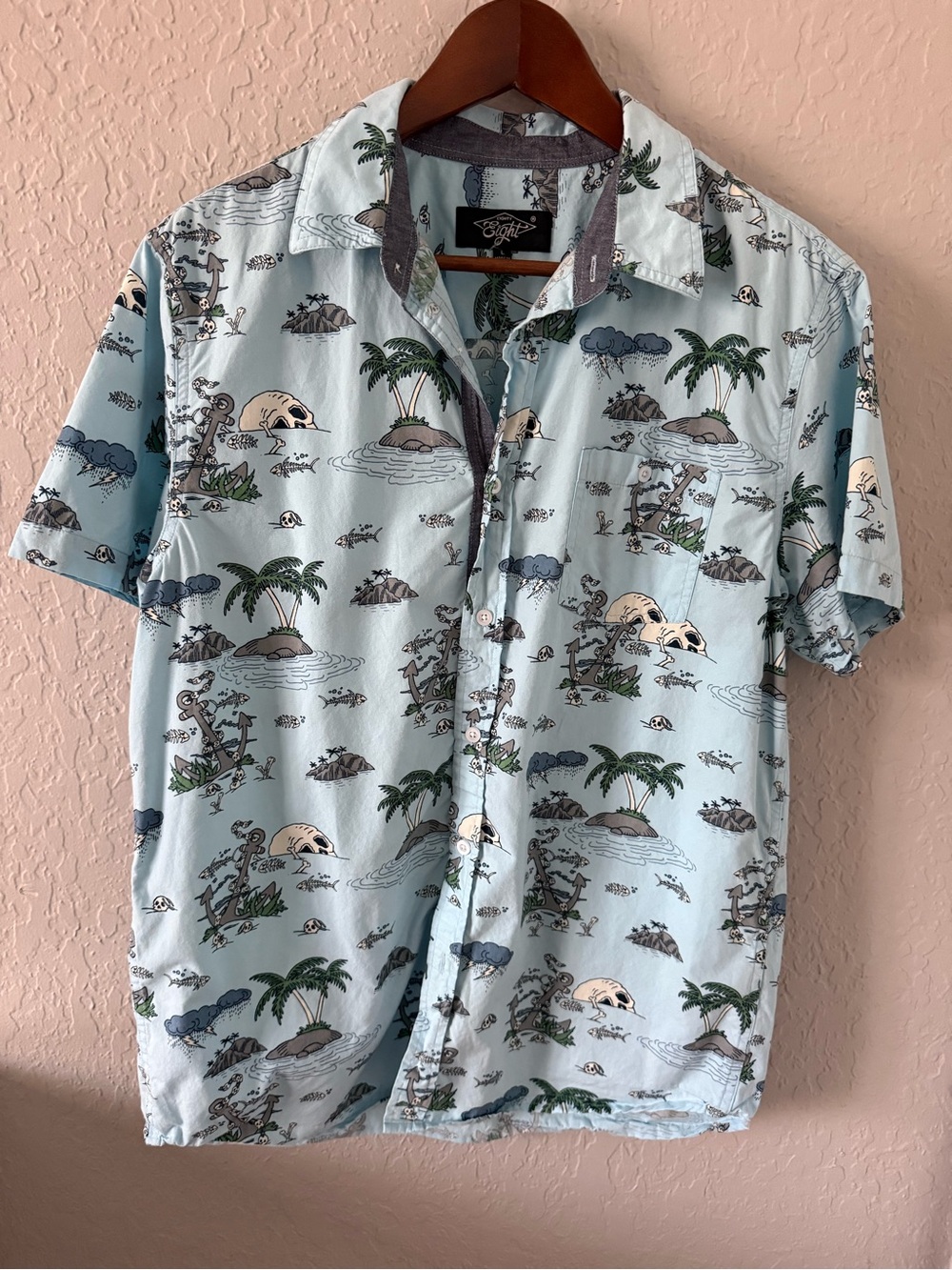 Eighty Eight Light Blue Island Print Short-Sleeve Button-Down Mens Large